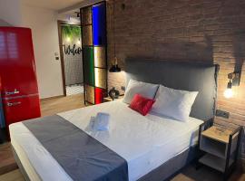 Valaoritou 3 Luxury Rooms, vacation rental in Thessaloniki