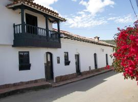 Casa Dante, desde 1792!, guest house in Tibasosa