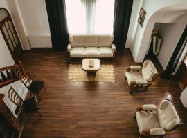 Turnul Mareșalului -Casă de Vacanță cu Panoramă 360 în Inima Naturii, lângă Transfăgărășan, hotel de 4 estrellas en Corbeni