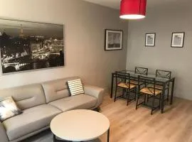 Pavillon de 1 à 4 personne ou famille,double salon