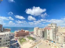 Sea view apartment 3 bedrooms 2 toilets 3 air conditioners