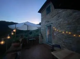 Casa spaziosa in caratteristico paesino di alta collina