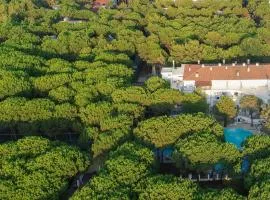 Marea Resort