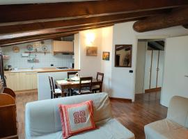 Unique, bright loft chalet style with free private parking - Sandhouses, chalet i Milano