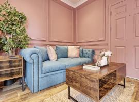 Viesnīca Plush Nest - Charming One-Bedroom Flat - Southend Stays pilsētā Sautendonsī