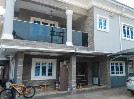 Rufus Lanre Laniyan, vacation rental in Lagos