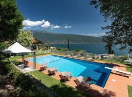 Villa Aurora- Villa esclusiva con piscina e splendida vista lago