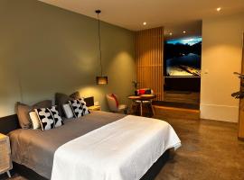 Plaisances, les plaisirs du bord de Meuse - Chambre d'hôtes avec baignoire spa, hotel Profondeville-ban