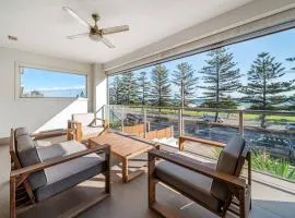 Beach Haven at Semaphore - Sweeping Ocean Views