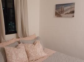 Alexandra Guridy Room For Rent, apartmen servis di Los Tres Ojos de Agua