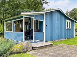 4 star holiday home in KARLSHAMN-By Traum, ξενοδοχείο σε Karlshamn