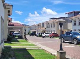 Casa en condominio, hôtel à Quetzaltenango