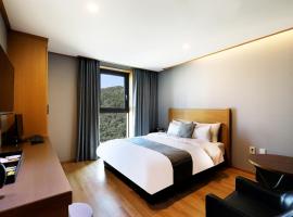 Paju Golden Hill, hotell i Paju