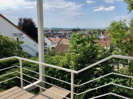 ☆ Zentrales Appartement mit traumhaftem Panorama ☆, apartment sa Winnenden