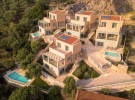 Ouzo Panoramic Houses 1, with private pool, hotel i Plomari