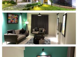 Gulshan Stylish 3 bedroom Luxury Apartment in Prime location، مكان عطلات للإيجار في داكا