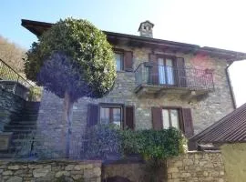 House with stunning view over Lake Como