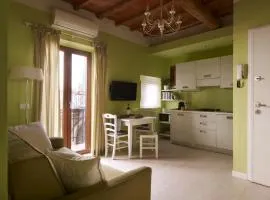 Cozy 1-Bedroom Apartment with Balcony in Florence Historic Center