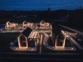 VILLAGE RESORT Sauna & Jacuzzi & Netflix
