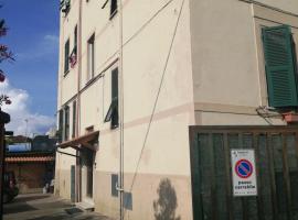 IL GIARDINO, hotell i nærheten av Le Terrazze Shopping Centre i La Spezia