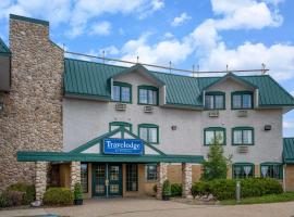 Travelodge by Wyndham Lacombe, hotel in Lacombe