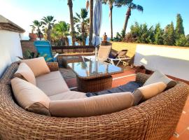 Loma del Rey 56 - casa primera linea de mar, hotel per famiglie a Alcaidesa