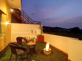 StayVista's Royal Crest - Mountain-View Villa with Terrace Garden & Indoor Games