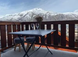 Appartement 4-6 personnes à Valmeinier 1800 résa du samedi au samedi avec piscine intérieure chauffée