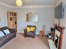 Bewick House Large three bedroom Sleeps upto six, hotel din Newbiggin-by-the-Sea