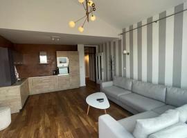 Pleasant apartment with panoramic view, holiday rental in Prizren