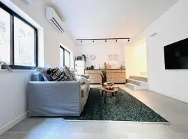 Florentine modern apartment with cool private terrace
