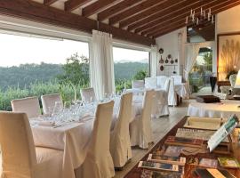 Agriturismo Al Robale, khách sạn gần CLB chơi golf Bergamo, Almenno San Bartolomeo