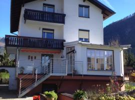 Ferienwohnung Piontek: Ebensee şehrinde bir aile oteli