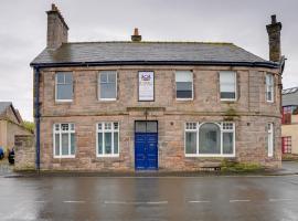 Homesly Guest Rooms, Comfortable En-suite Guest Rooms with Free Parking and Self Check-in, guesthouse kohteessa Berwick-Upon-Tweed