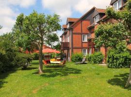 Apartment house Atlanta, Pellworm, hotel with parking in Waldhusen