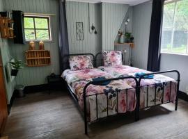 de Tweelingen, B&B i Schoonloo