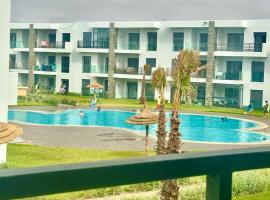 시디 라할에 위치한 수영장이 있는 호텔 Appartement Cozy avec piscine