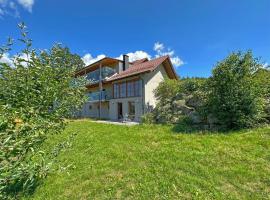 Apartment in Rötz with Forest Views, hotel v destinaci Rötz