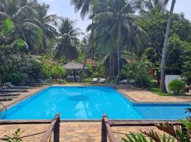 Puetz Travels Beach Resort, hotel en Wayikkal