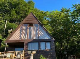 Mtirala Skhivi Cottage, hotel v destinaci Batumi