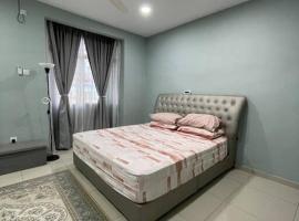 Homestay Haris nearby USIM, holiday home in Nilai
