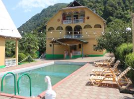 Grand Hotel, hotel v destinaci Khidi