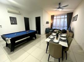 Sky88 3BR luxury condo w Pool Table (TOWN AREA), hotel in Johor Bahru