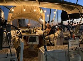 Private room on Sailing Yacht 'Victoire', boat in Marzamemi