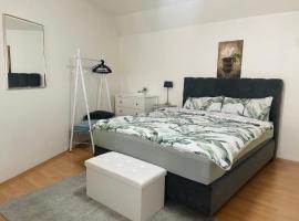 EasyStay#2 Cozy Studio in Kliniknähe, mit Netflix,Küche & Bad, hotel in Bad Oeynhausen