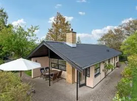 2 Bedroom Beautiful Home In Vejby