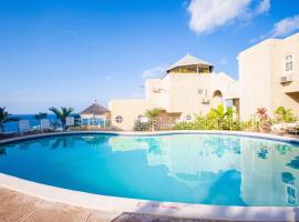 Ocho Rios Ocean View Sleeps1-2, Ferienwohnung mit Hotelservice in Ocho Rios