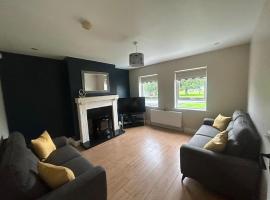 Lily’s Town House, holiday rental in Buncrana