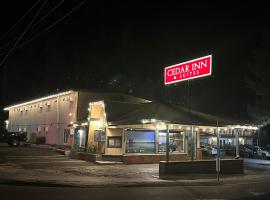 Cedar Inn & Suites