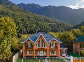 StayVista at Gaash Cottage - Colonial Brick Villa in Preng, hotel em Sonamarg